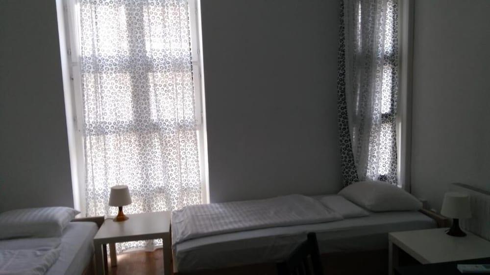 Broadway City Guesthouse Budapest Exterior foto