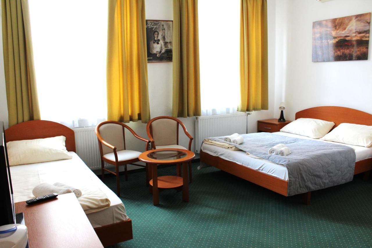Broadway City Guesthouse Budapest Exterior foto