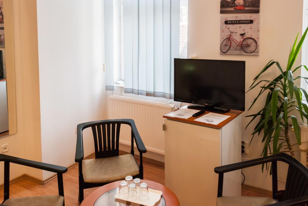 Broadway City Guesthouse Budapest Exterior foto