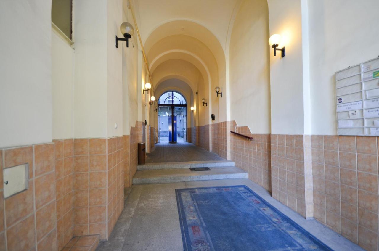 Broadway City Guesthouse Budapest Exterior foto